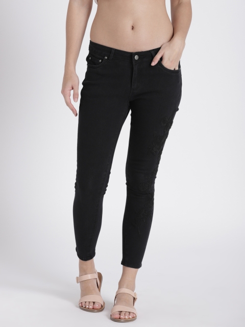 

Splash Women Black Skinny Fit Mid-Rise Clean Look Stretchable Jeans