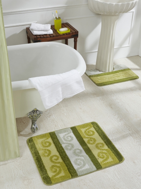 

Obsession Green & White Set Of 2 Polyester Rectangular Bath Rugs