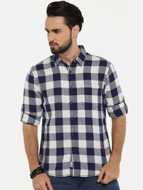 

Roadster Men Navy Blue & Off-White Regular Fit Checked Casual Shirt