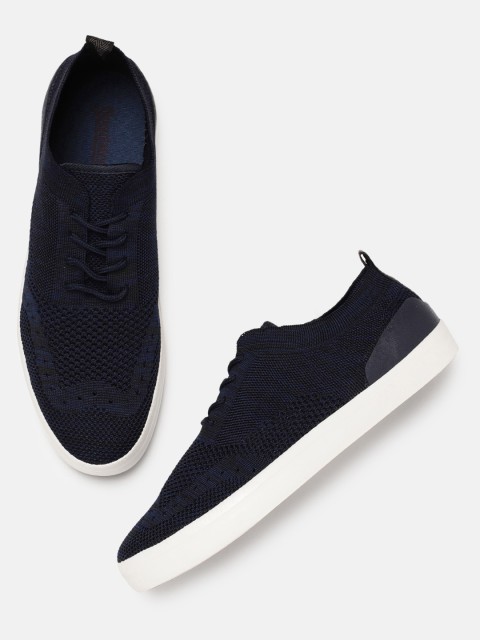 

Roadster Men Navy Blue Sneakers