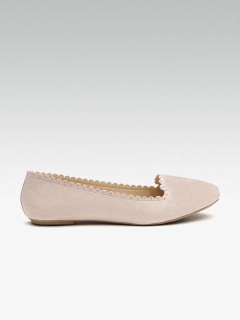 

DOROTHY PERKINS Women Peach-Coloured Solid Ballerinas