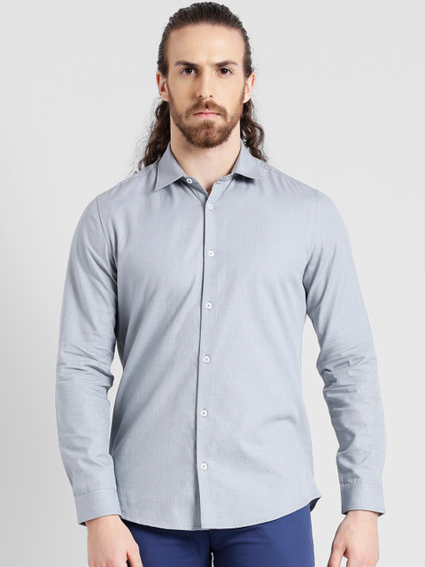 

Leo Sansini Men Grey Comfort Regular Fit Solid Casual Shirt