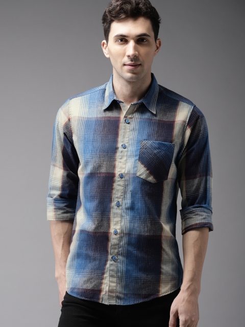 

HERE&NOW Men Blue & Off-White Regular Fit Checked Casual Shirt