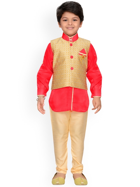 

Aj DEZInES Boys Coral & Gold-Toned Embroidered Kurta with Pyjamas
