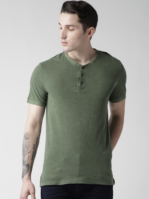 

Celio Men Olive Green Solid Henley Neck T-shirt