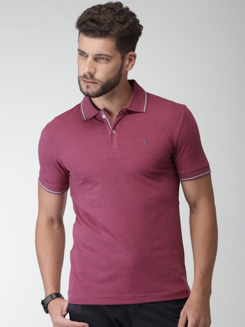 

Celio Men Maroon Solid Polo Collar T-shirt