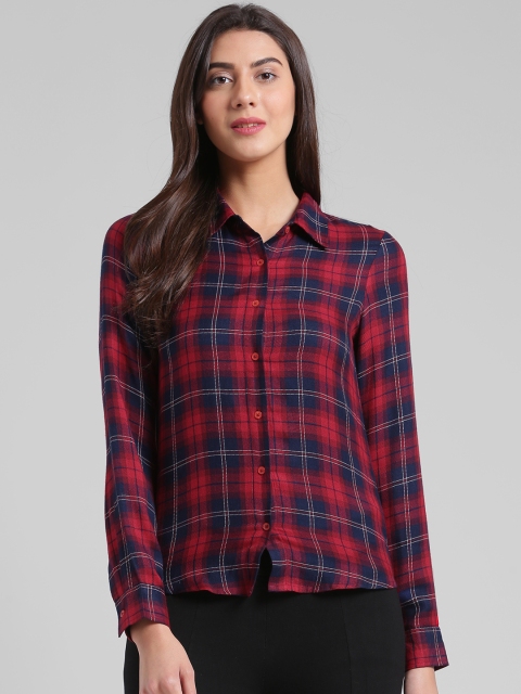 

Trend Arrest Women Red & Navy Blue Regular Fit Checked Casual Shirt