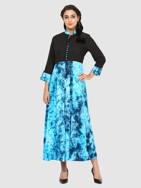 

Get Glamr Women Blue & Black Printed Fit and Flare Dress