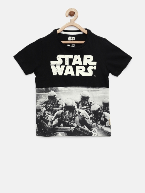 

Flying Machine Boys Black Printed Round Neck T-shirt