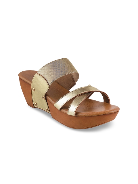 

Metro Women Gold-Toned Solid Sandals