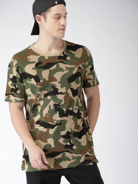 

Tommy Hilfiger Men Beige and Olive Green Camouflage Printed Round Neck Pure Cotton T-shirt