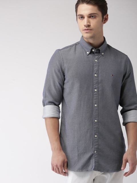 

Tommy Hilfiger Men Navy Blue Slim Fit Solid Casual Shirt