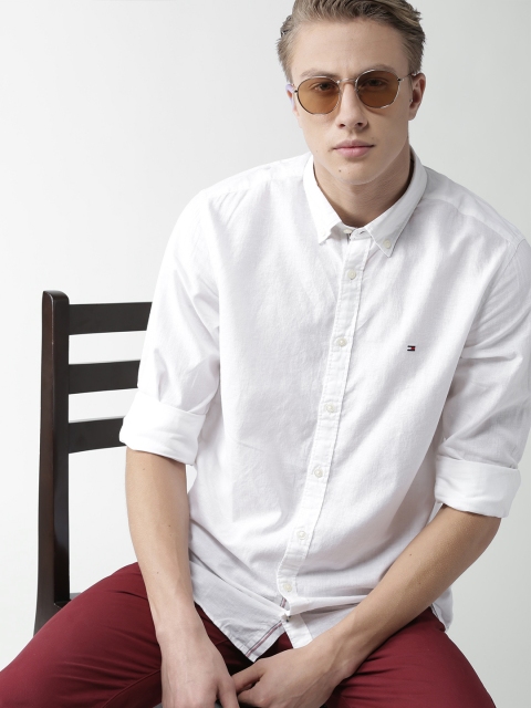

Tommy Hilfiger Men White Regular Fit Solid Casual Shirt