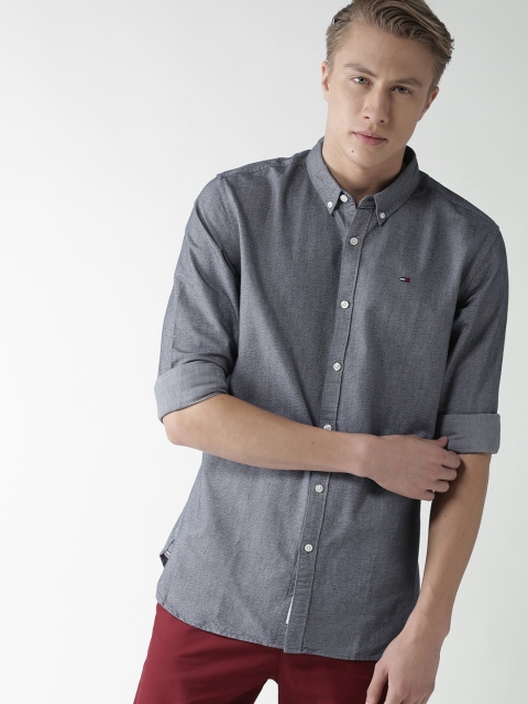 

Tommy Hilfiger Men Grey Regular Fit Solid Casual Shirt