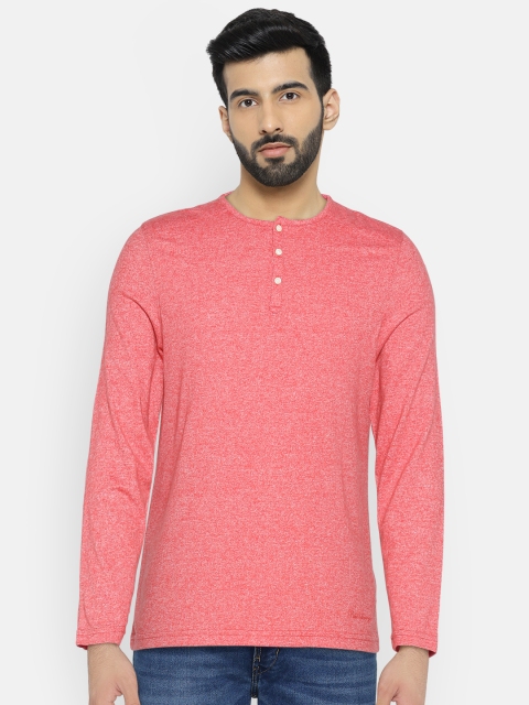 

Blackberrys Men Red Solid Henley Neck T-shirt