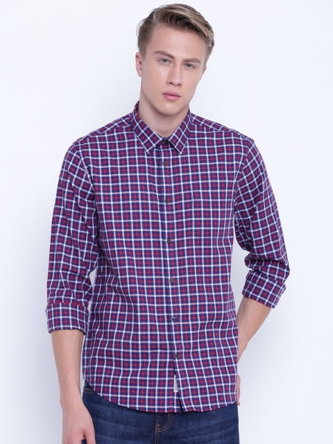 

Blackberrys Men Navy & Red Slim Fit Checked Casual Shirt, Navy blue