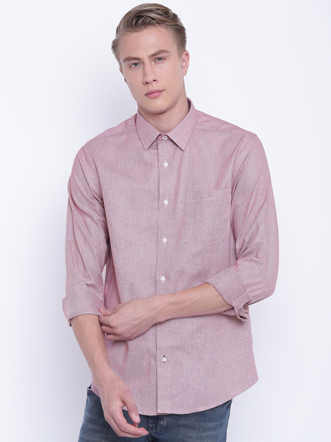 

Blackberrys Men Maroon & White Slim Fit Self Design Casual Shirt