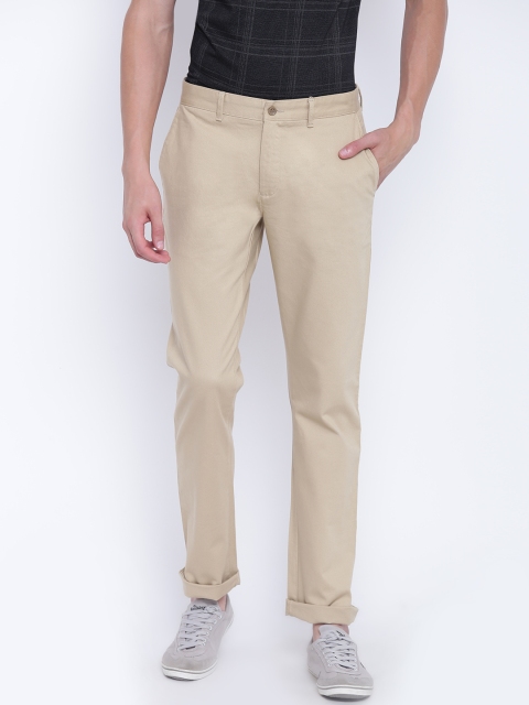 

Blackberrys Men Beige Sharp Fit Solid Trousers