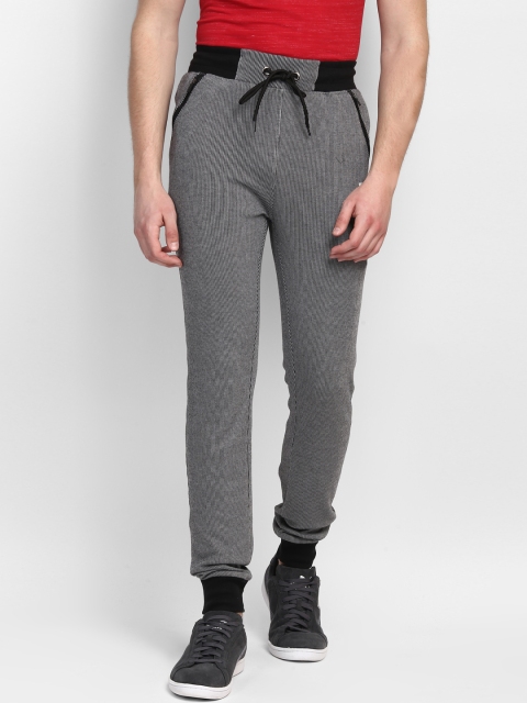 

MKH Men Grey Striped Slim Fit Joggers