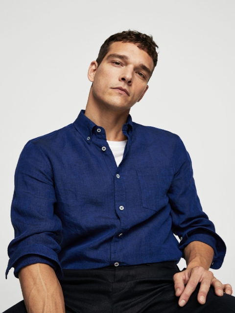 

MANGO MAN Men Blue Slim Fit Solid Linen Casual Shirt