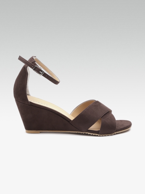 

HEATWAVE Women Coffee Brown Solid Sandals