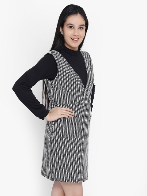 

Natilene Girls Black Printed Fit and Flare Dress