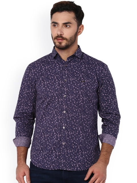 

V Dot Men Navy Blue Slim Fit Printed Casual Shirt