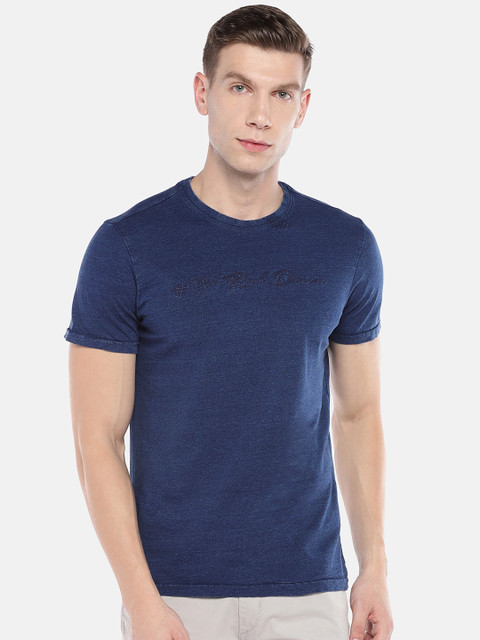 

Numero Uno Men Navy Blue Solid Round Neck T-shirt