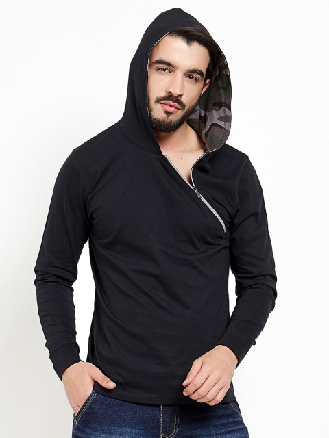 

Maniac Men Black Solid Hooded T-shirt