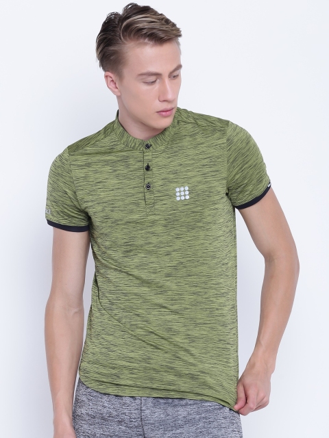 

rock.it Men Green Solid Mandarin Neck T-shirt