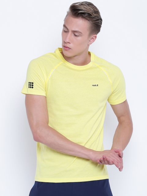 

rock.it Men Yellow Self-Design Round Neck T-shirt