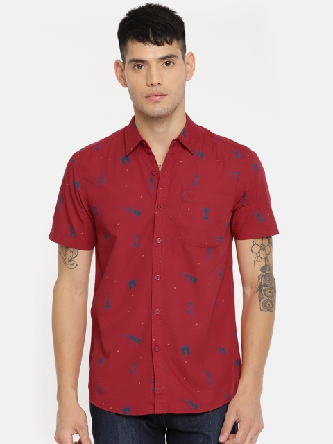 

Lee Men Red Slim Fit Printed Casual Shirt