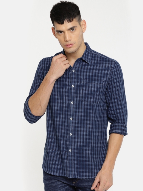 

Lee Men Navy Blue Slim Fit Checked Casual Shirt