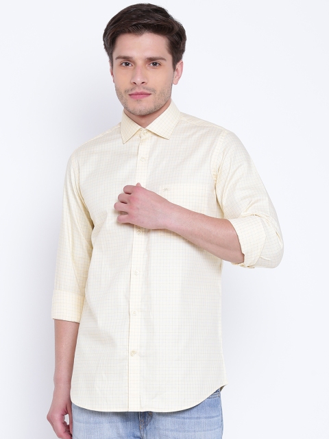 

Monte Carlo Men Yellow Regular Fit Checked Casual Shirt