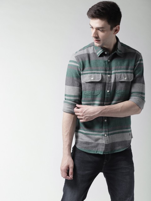 

Aeropostale Men Grey & Green Regular Fit Striped Casual Shirt