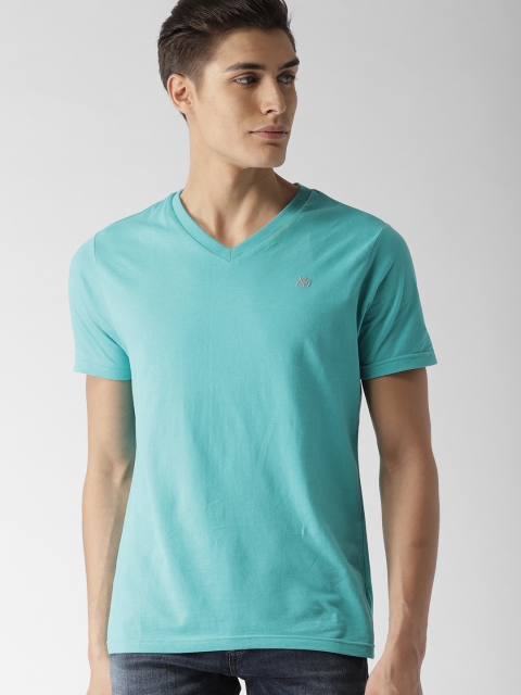 

Aeropostale Men Turquoise Blue Solid V-Neck T-shirt