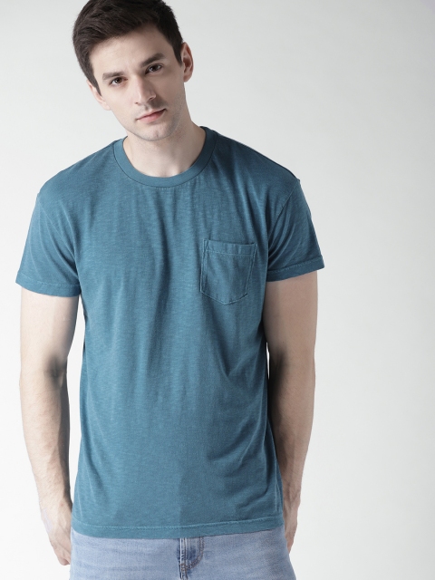 

Aeropostale Men Teal Blue Solid Round Neck T-shirt