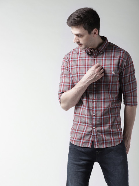 

Aeropostale Men Maroon & Grey Regular Fit Checked Casual Shirt