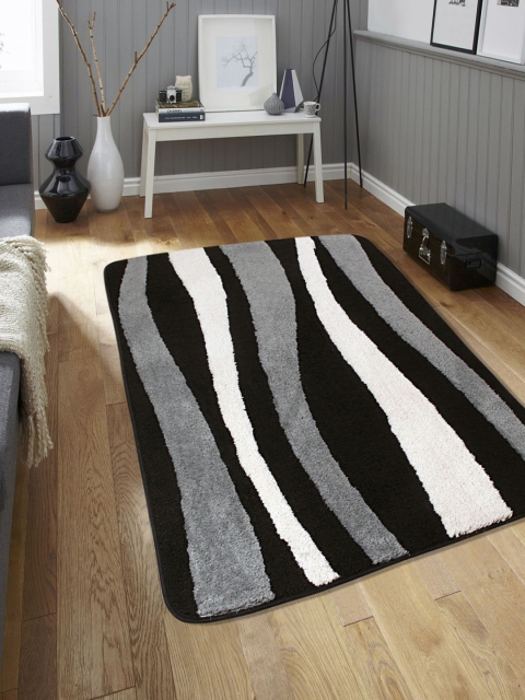 

Saral Home Beige & Black Striped Carpet
