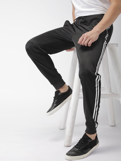 

Mast & Harbour Men Black Solid Joggers