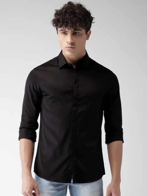

Celio Men Black Regular Fit Solid Casual Shirt