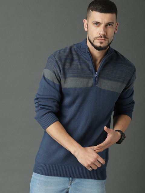 

Roadster Men Blue Solid Pullover Sweater