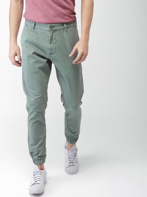

Mast & Harbour Men Green Jogger Fit Solid Chinos