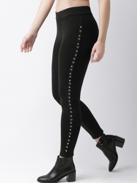 

Mast & Harbour Women Black Solid Leggings