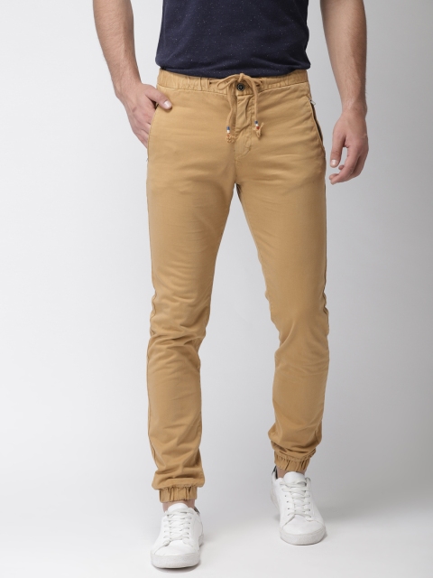 

Mast & Harbour Men Beige Regular Fit Solid Joggers