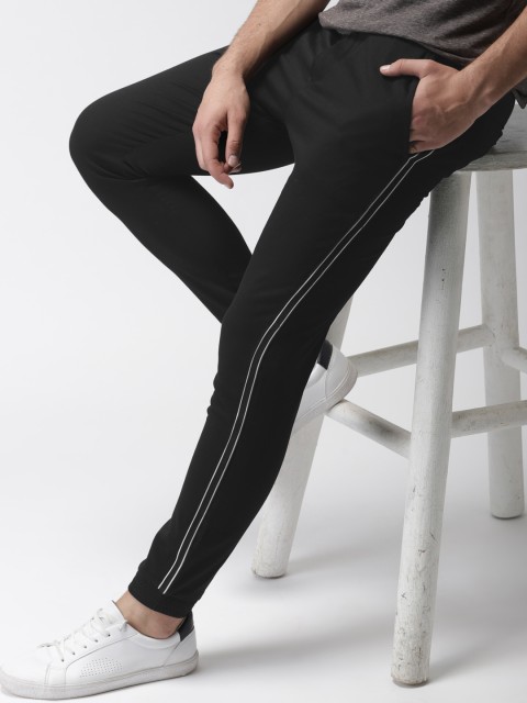 

Mast & Harbour Men Black Regular Fit Solid Joggers