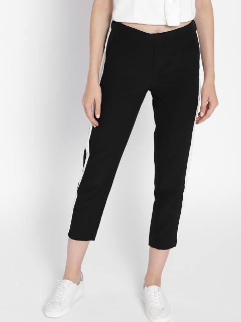 

MANGO Women Black Regular Fit Solid Cropped Trousers