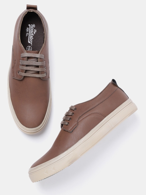 

Roadster Men Brown Sneakers