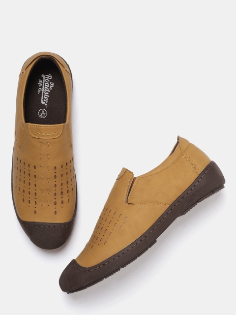

Roadster Men Tan Brown Laser Cut Slip-On Sneakers