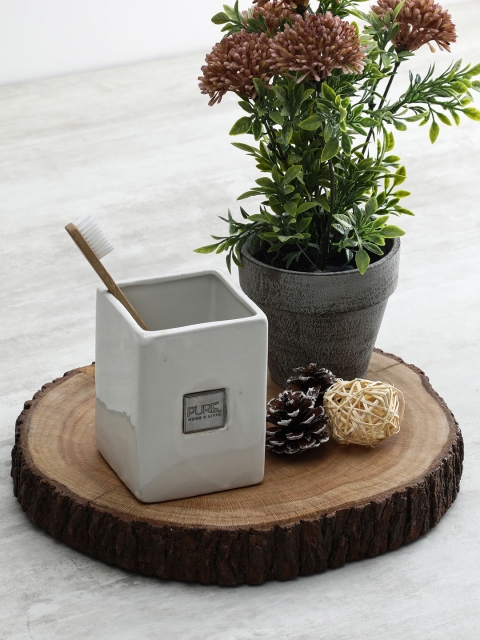 

Pure Home and Living Off-White Set of 2 Ceramic Toothbrush Holder